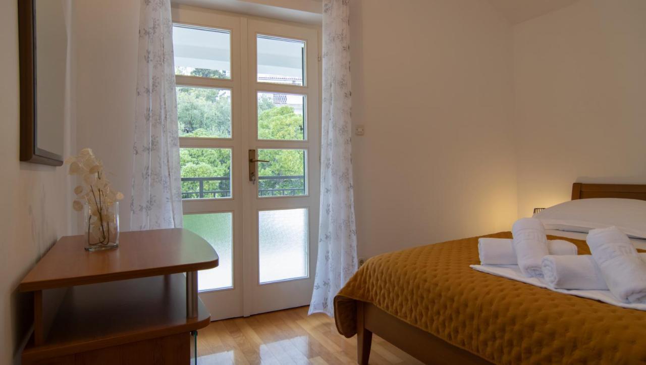 Mozart Apartments Baska Voda Luaran gambar