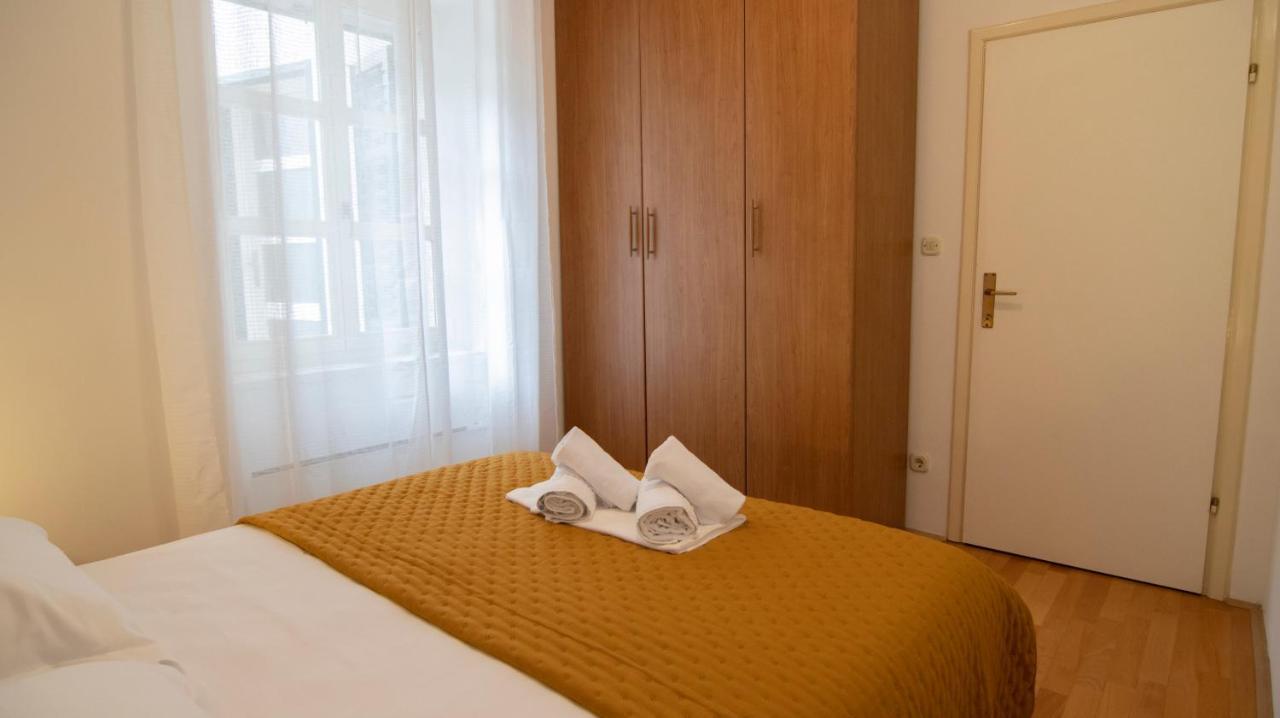 Mozart Apartments Baska Voda Luaran gambar